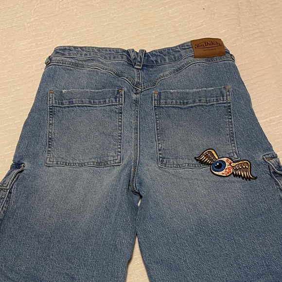 🌼 RARE Von Dutch Light Blue Cargo Shorts Women’s size 5 Flying Eye